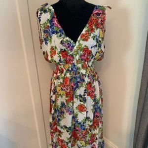Never Worn Floral Dress (Size L)